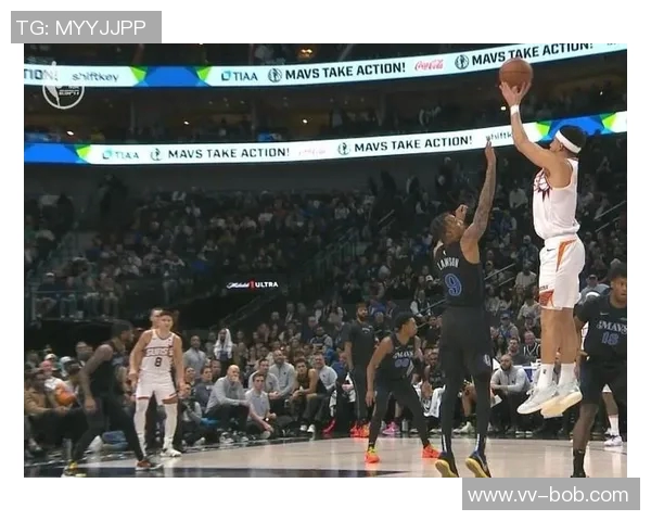 布克首节手感不佳仅得5分投篮命中率低迷影响比赛表现 布克首节手感不佳仅得5分投篮命中率低迷影响比赛表现